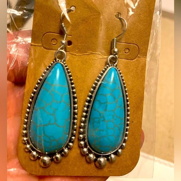 NWT long teardrop FAUX turquoise Boho southwest TexMex western dangle earrings - Picture 1 of 4